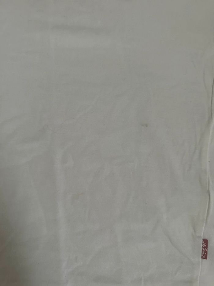 TEE shirt levis taille 10 ans - photo numéro 4