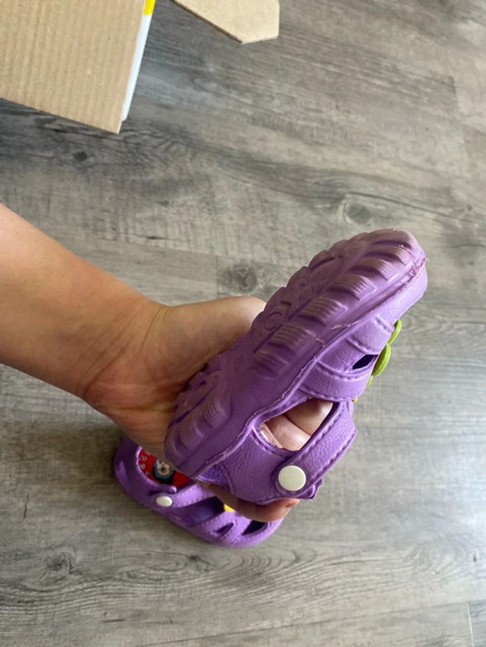 Sandalettes/ croks taille 19 - photo numéro 4