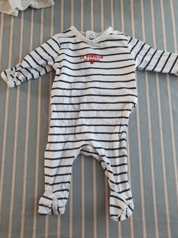Pyjama kiabi raille 1 mois