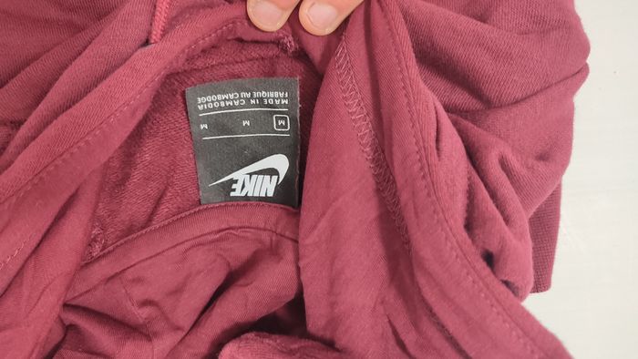 Vêtement vintage de marque Pull Sweat à capuche Nike rouge bordeaux M #D84 - photo numéro 2
