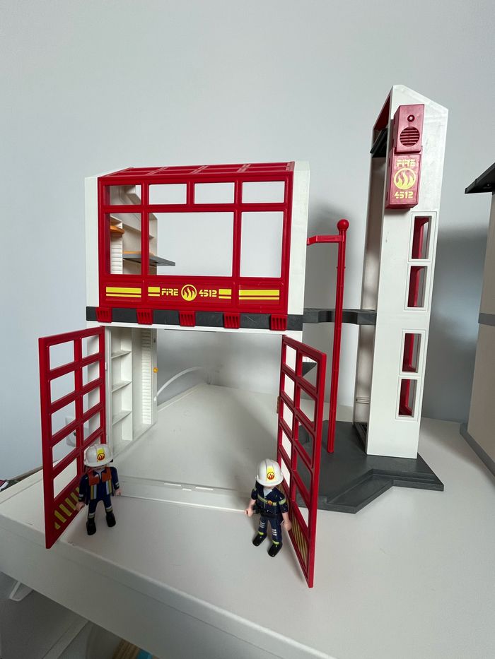Caserne pompier Playmobil - photo numéro 2