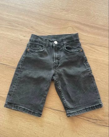 Bermuda en jean marque Zara taille 8 ans