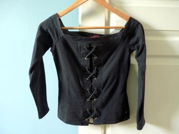 Pull femme Guess 36 S corset noir lacé col bateau TBE