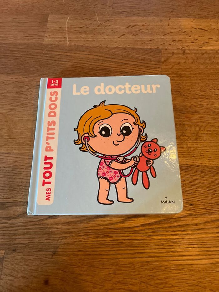 Livre cartonné Mes tout p’tits Docs Le docteur