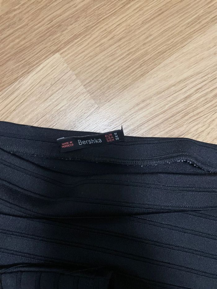 Jupe bershka noir - photo numéro 3