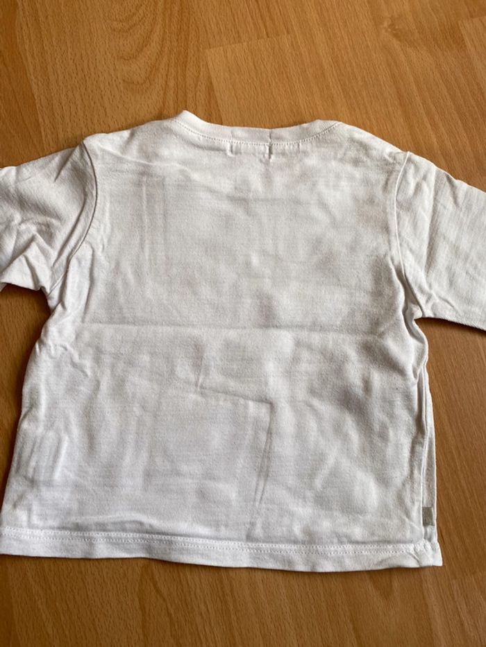 Beau T-shirt blanc ML Obaïbi T. 12 mois/74 cm garçon TBE - photo numéro 4