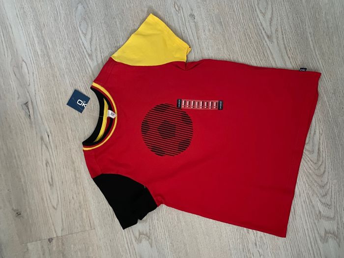 Tee shirt Okaidi ballon 5 ans Neuf