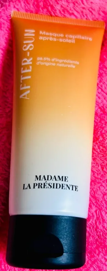 Masque capillaire après solaire