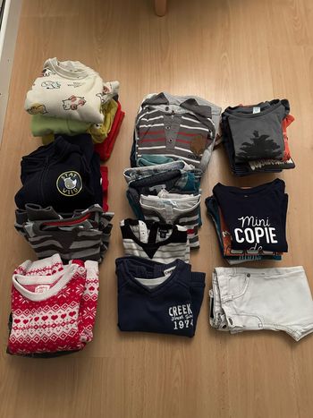 Lot vêtements 18 mois (environ 30 pièces)