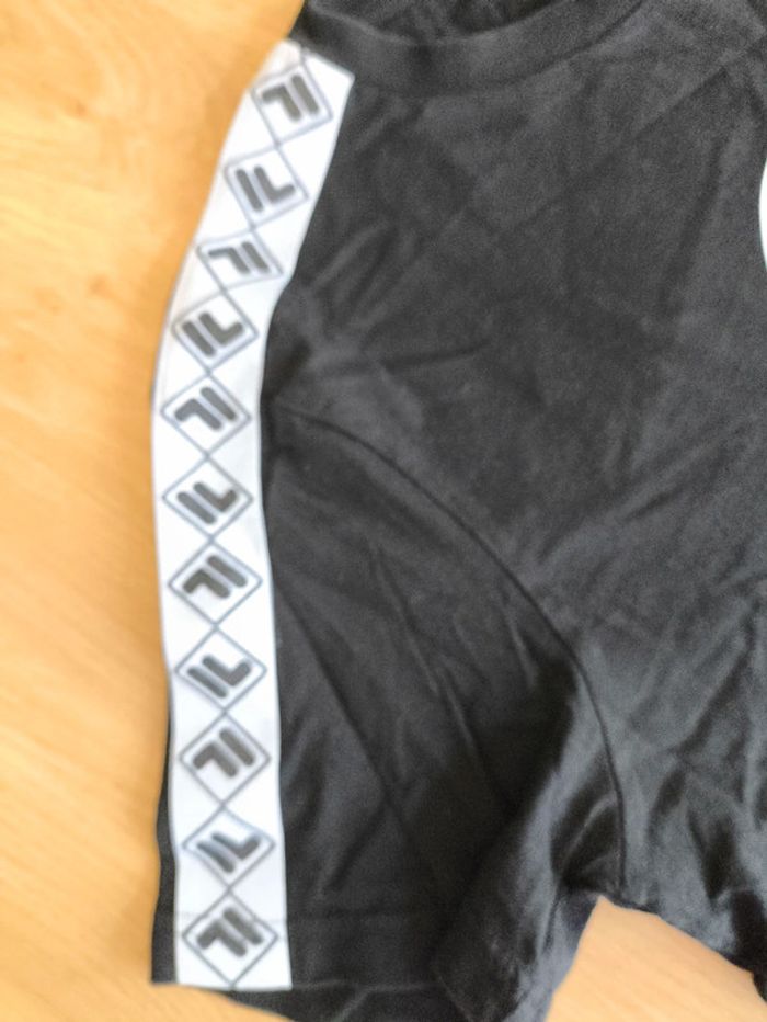 Tee-shirt Fila taille xs - photo numéro 5