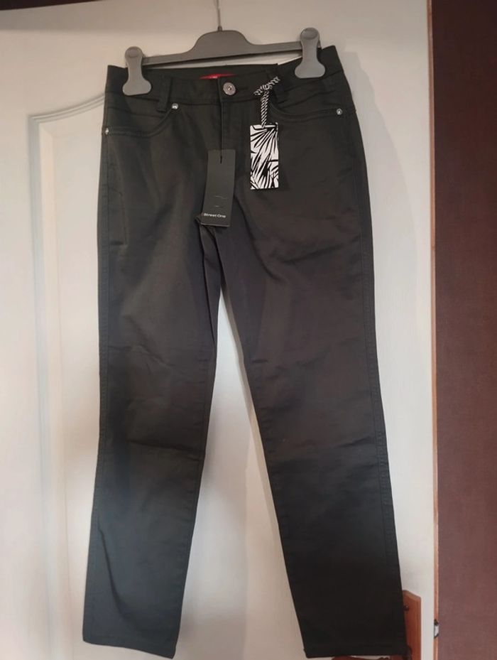 Neuf Jean slim Street One Yulius gris kaki taille 32/26 (36)