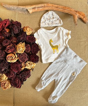 Tenue taille 0/1 mois