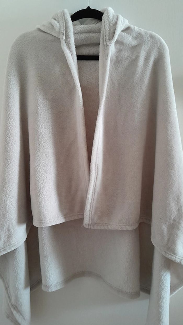 Sortie de bain cape peignoir pour enfant, marque Kiabi - photo numéro 2