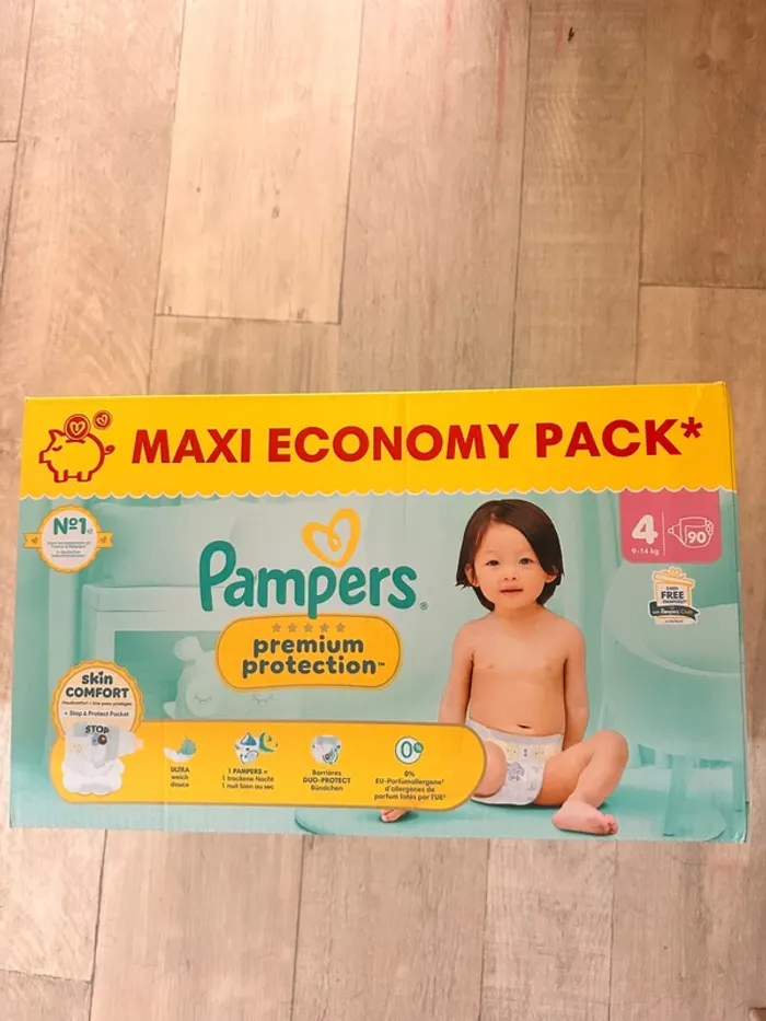 Pampers Premium Protection Taille 4 (9 kg à 14 kg) 90 couches