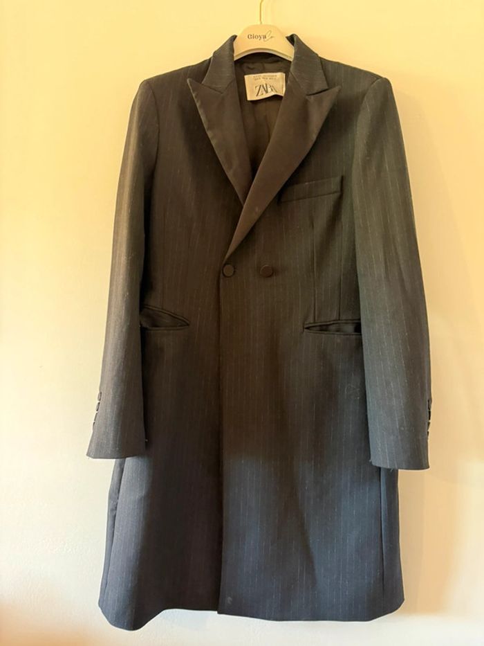 Veste longue noire à rayures Zara