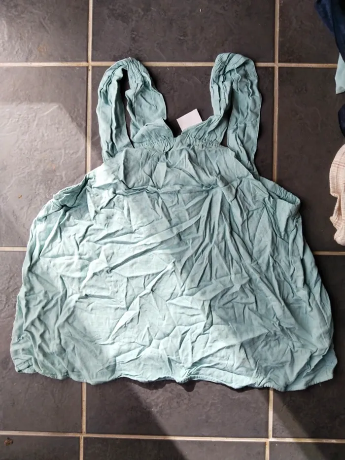 Joli lot de 13 vêtements femme neufs de marque Kiabi taille 42/44 - photo numéro 4