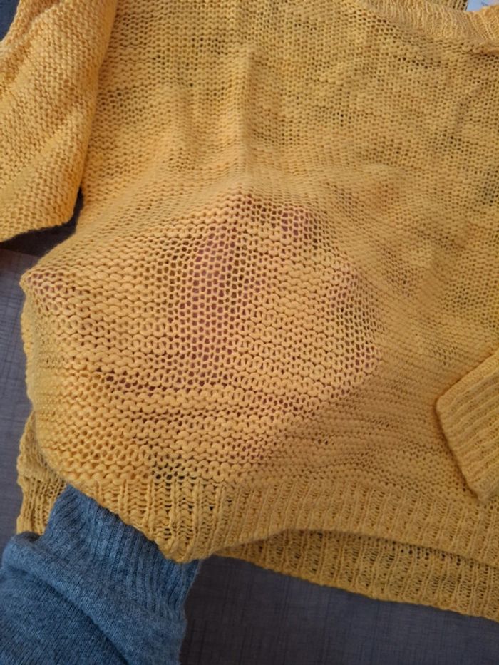 Pull troué mi-saison - photo numéro 4