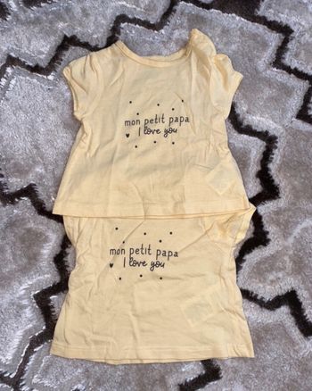 Lot de deux T-shirts Kiabi taille 1 mois