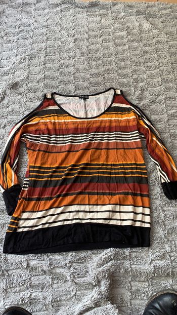 Haut épaules nues No excuses taille 42/44