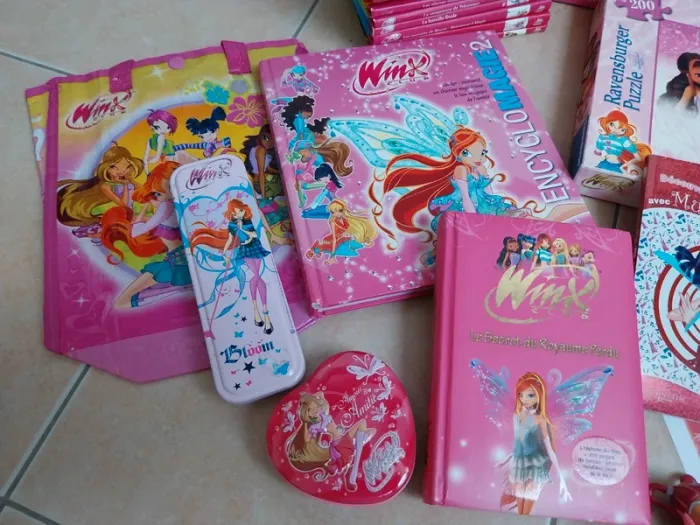 Lot winx club - photo numéro 2