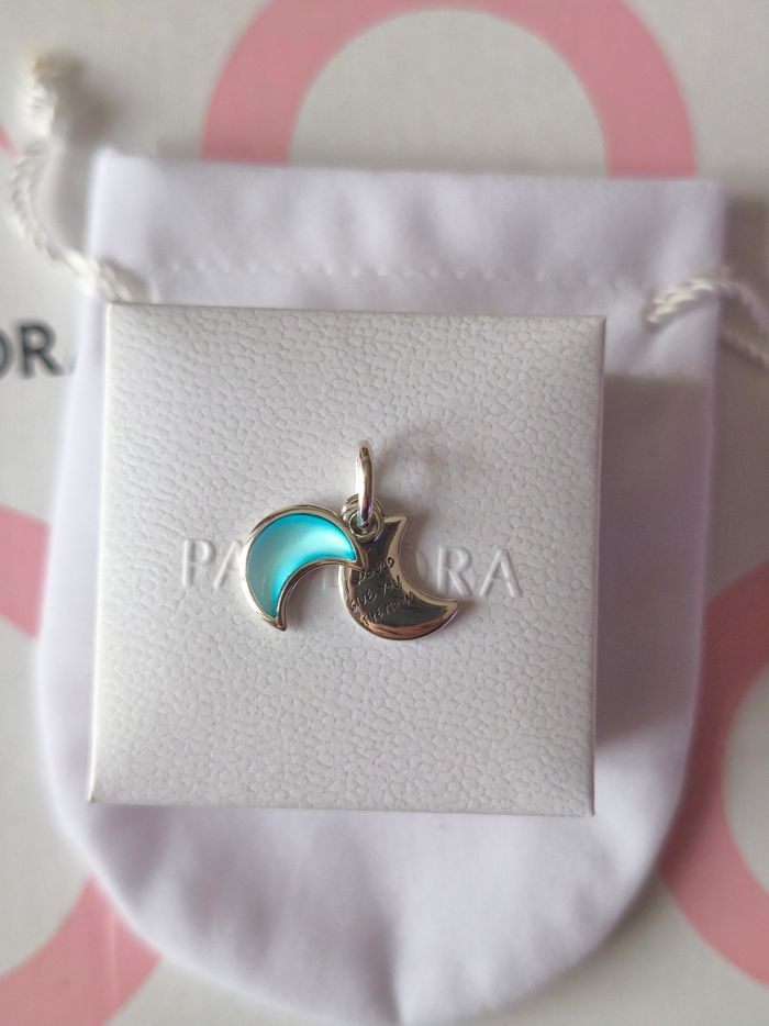 Charm Pandora croissant de lune