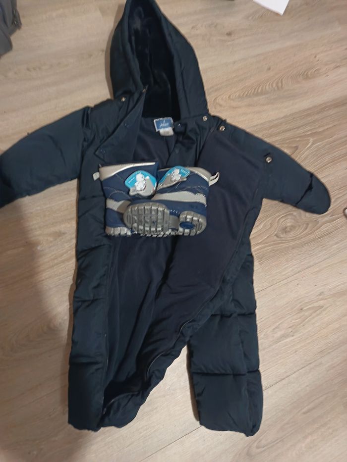Combinaison 1 à 2 ans+Boots 22