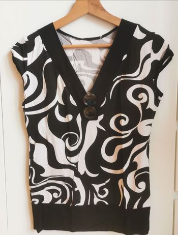 Tee-shirt femme, manches courtes, taille 3