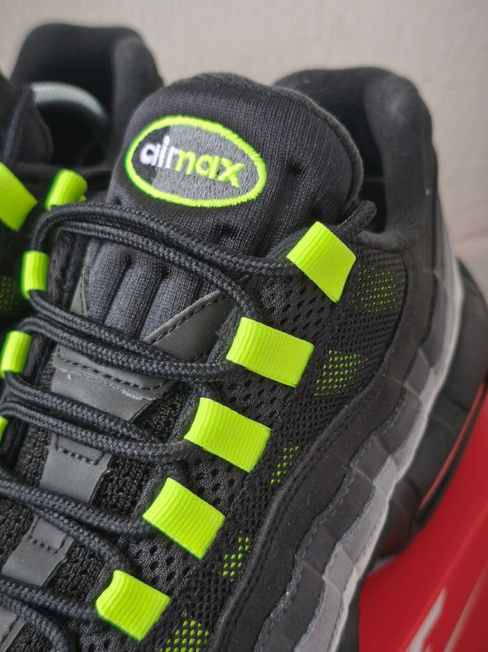 Air max 95 taille 44.5 - photo numéro 4