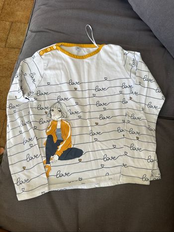 Lot 1 t shirt manche longue et un sweat manche  courte