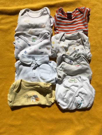 Bodies manche courte taille 3 mois