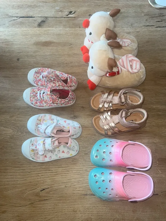 Lot chaussures 22 🍭 - photo numéro 3