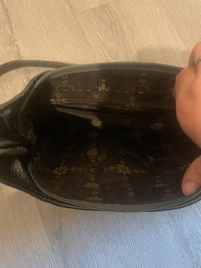Sac à main à bandoulière gris effet matelassé hanse verni - photo numéro 5