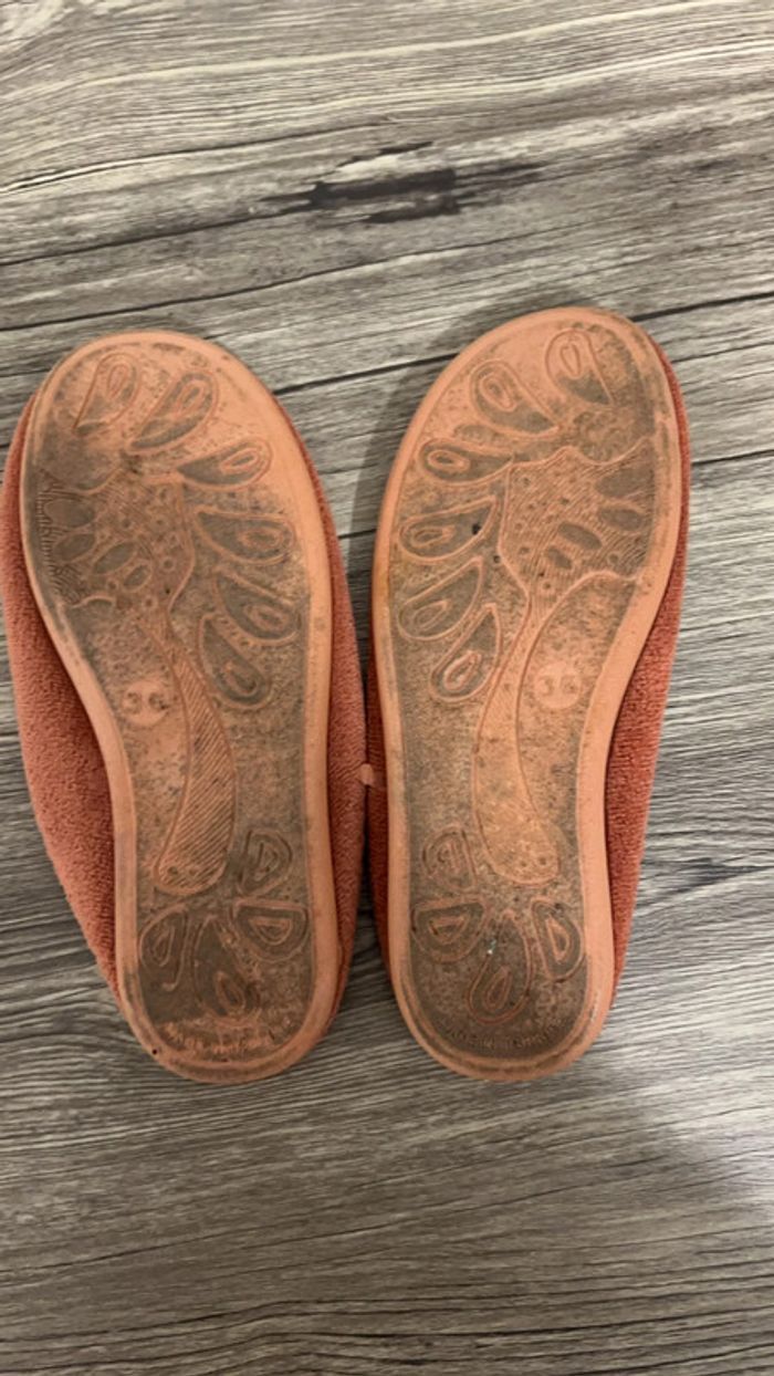 Pantoufles / chaussons femme 36 - photo numéro 2
