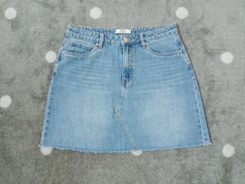 R display. Jupe en jean