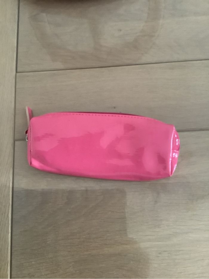 Trousse scolaire - photo numéro 2