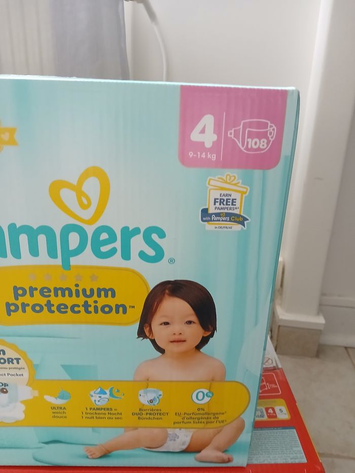 Lot 2 cartons XXL pants et couched  pampers T4 - photo numéro 2