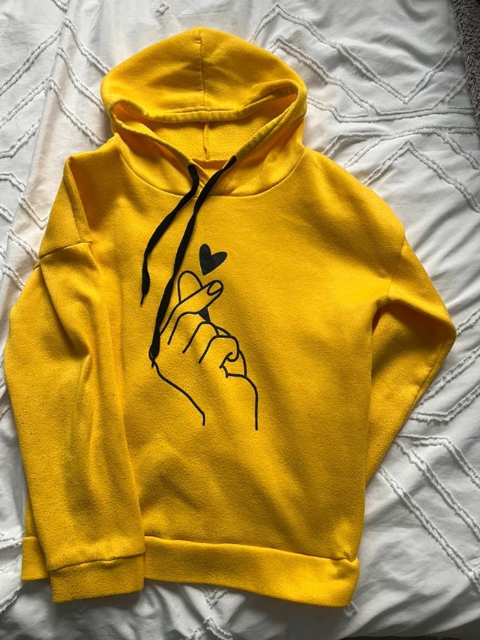 Pull jaune - photo numéro 2