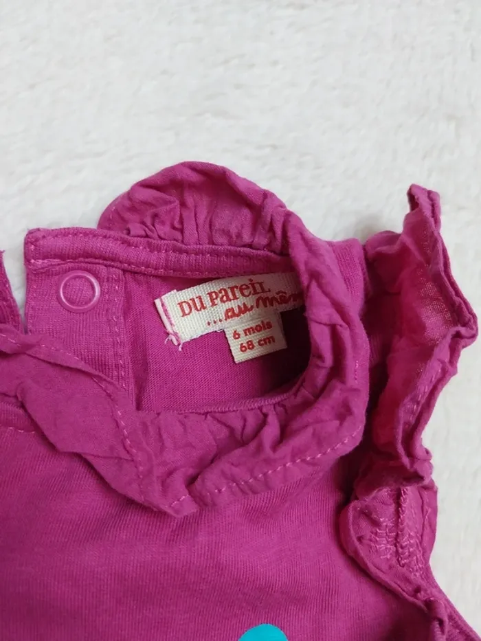 Tee-shirt et short 6 mois - photo numéro 7