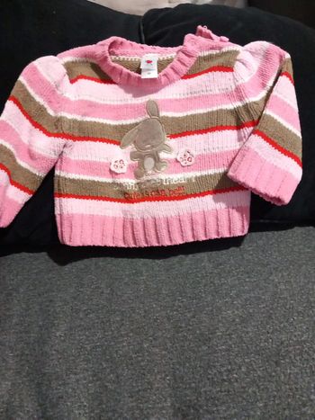 Pull taille 68cm c&a
