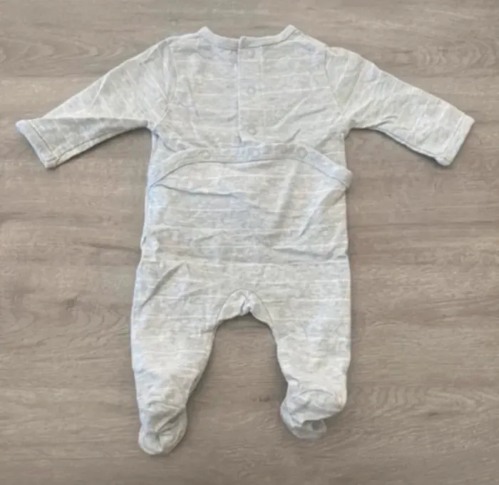 Lot 3 pyjamas 1 mois kiabi - photo numéro 7