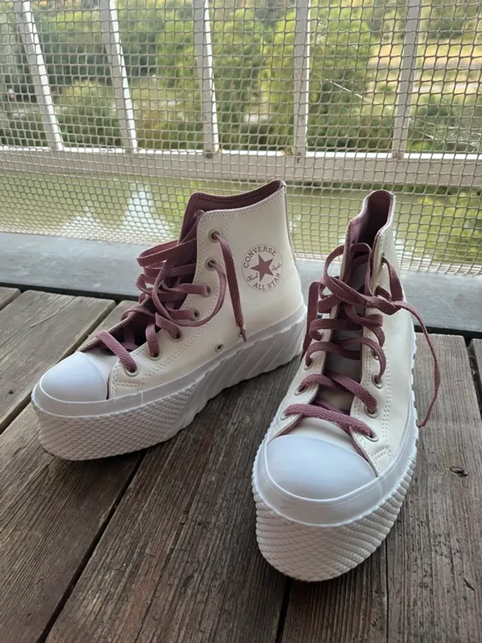 Converse plate-forme