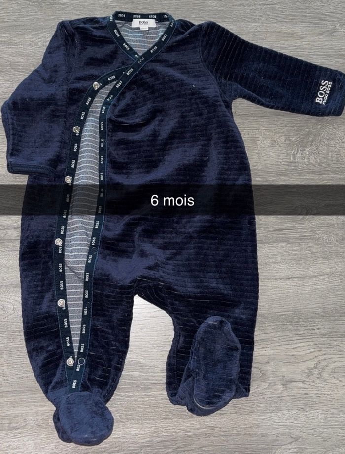 Lots pyjama 6 mois boss - photo numéro 5