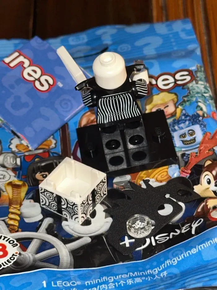 Figurine Lego Jack Skellington, série 71024, Disney, Series 2 - photo numéro 3