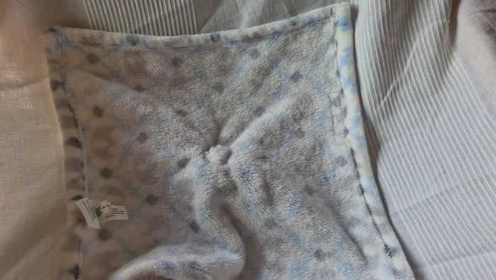 Doudou plat Éléphant Blankets& beyond - photo numéro 5