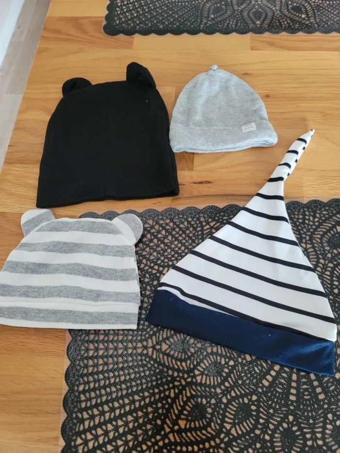 Lot de bonnet