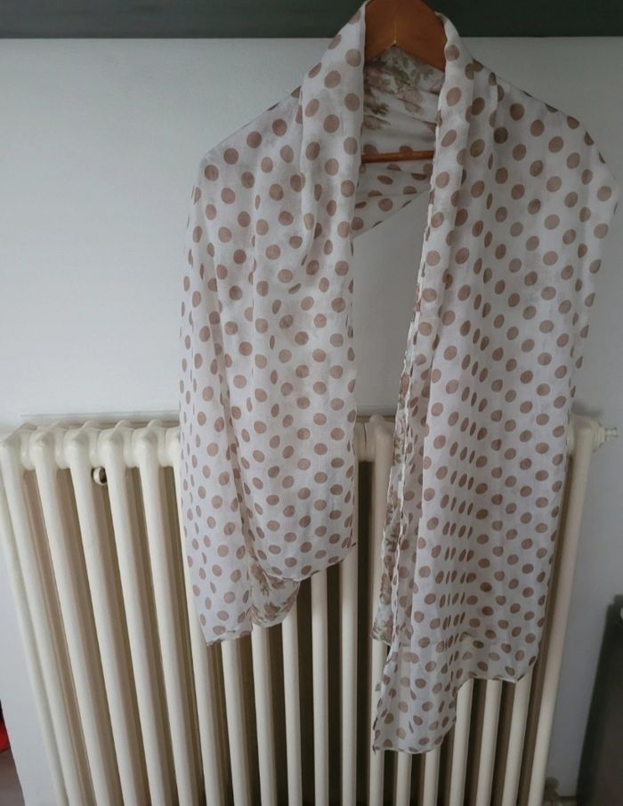 Foulard chale rose - photo numéro 4