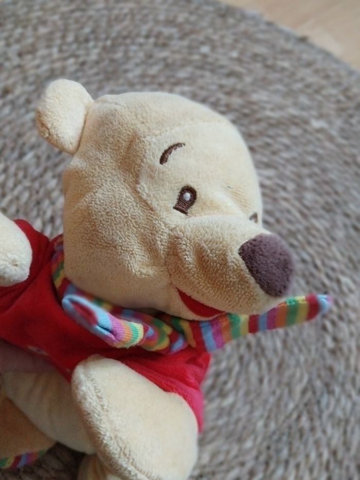 Peluche musicale Winnie l'ourson, Disney - photo numéro 4
