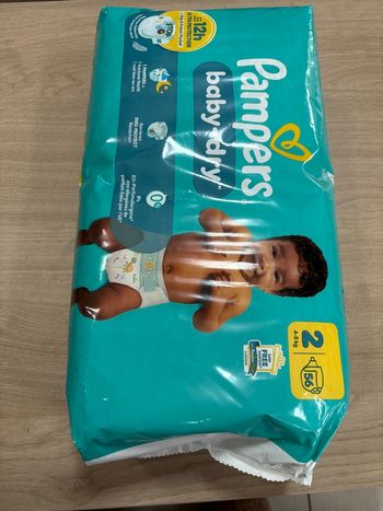 Couches Pampers baby dry taille 2 - 56 couches
