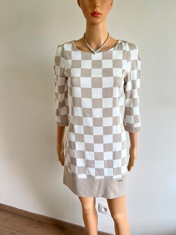 Robe beige à manches courtes Rinascimento taille S excellent état