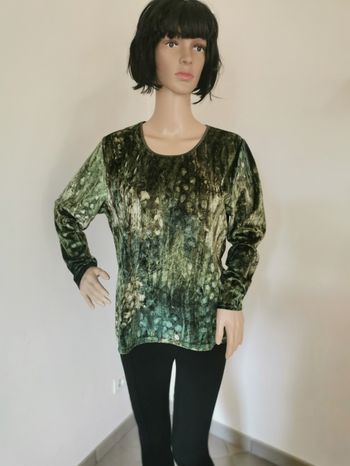 Blouse. Vert imprimé. Taille 38.